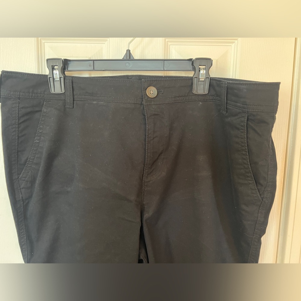 Old Navy Black Women's Bootcut Jeans. Size 16 - Picture 5 of 8